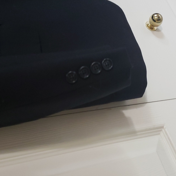 Mens 2 piece Suit - Picture 4 of 15